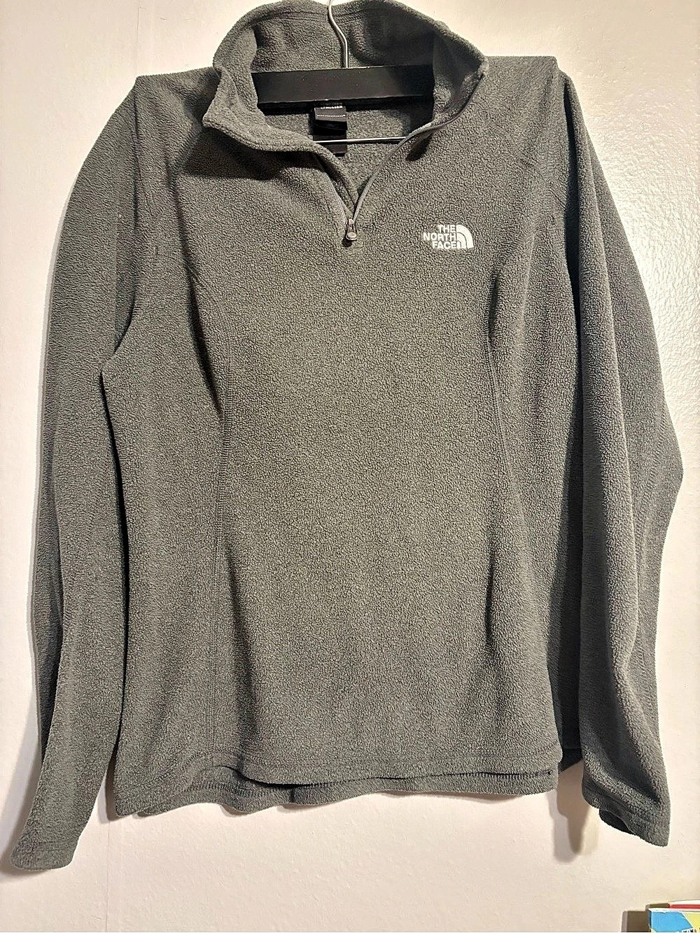 The North Face Women's TKA 100 Glacier 1/4-Zip Fleece Gray